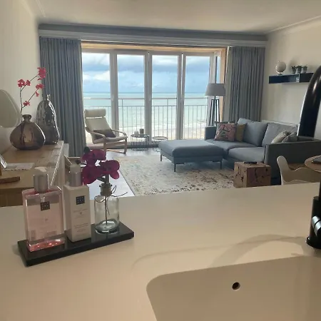 Belle - Adults Only Apartment